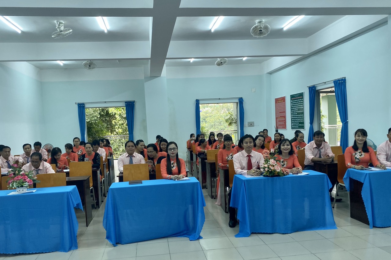 Trường THAĐ tổ chức hội nghị CNVC năm học 2019 - 2020